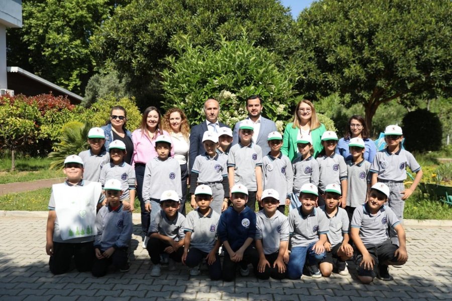 Alanya’da Minik Eller Toprakla Buluştu