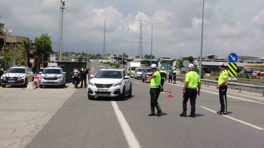 Mersin’de Bayramda Günlük 700 Araç, 11 Dron Ve 3 Bin 507 Personel Görev Yapacak