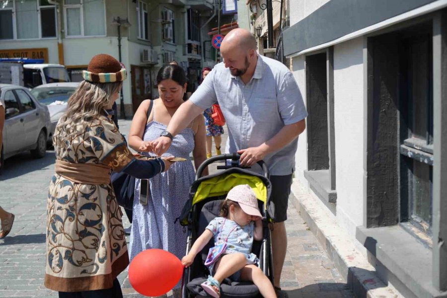 Finike Portakallı Lokum Antalya’da Vatandaşlarla Buluştu
