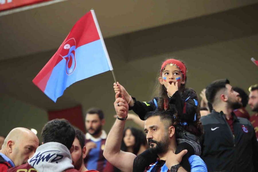 Ziraat Türkiye Kupası: Trabzonspor: 1 - Konyaspor 0 (ilk Yarı)