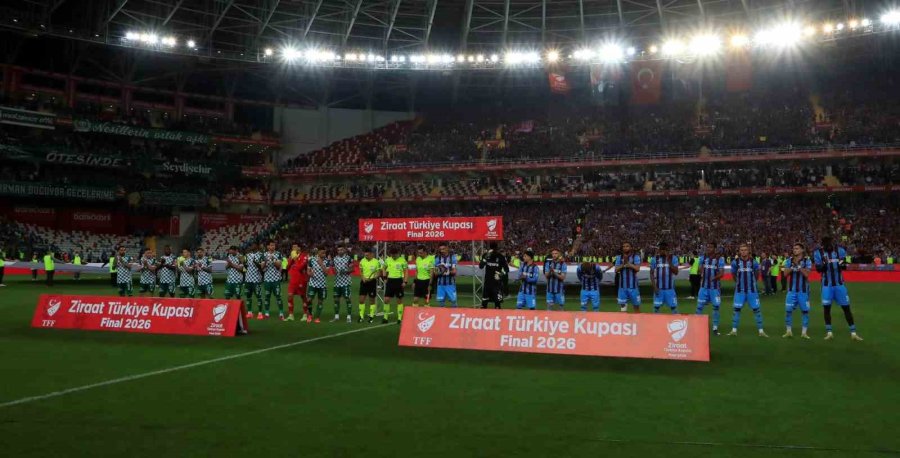 Ziraat Türkiye Kupası: Trabzonspor: 1 - Konyaspor 0 (ilk Yarı)