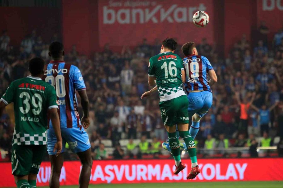 Ziraat Türkiye Kupası: Trabzonspor: 1 - Konyaspor 0 (ilk Yarı)