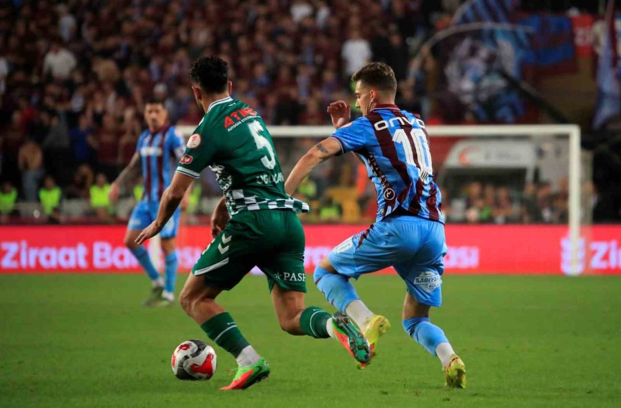Ziraat Türkiye Kupası: Trabzonspor: 1 - Konyaspor 0 (ilk Yarı)