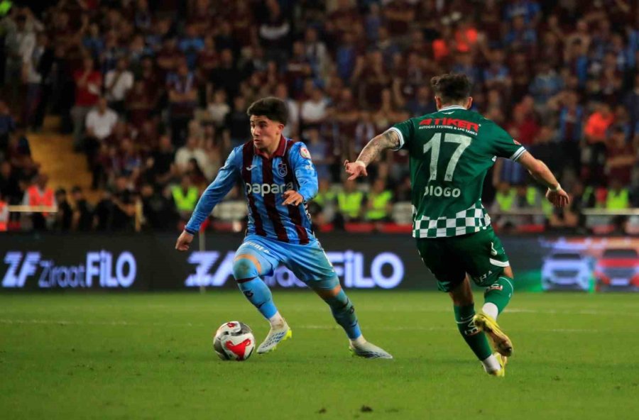 Ziraat Türkiye Kupası: Trabzonspor: 1 - Konyaspor 0 (ilk Yarı)