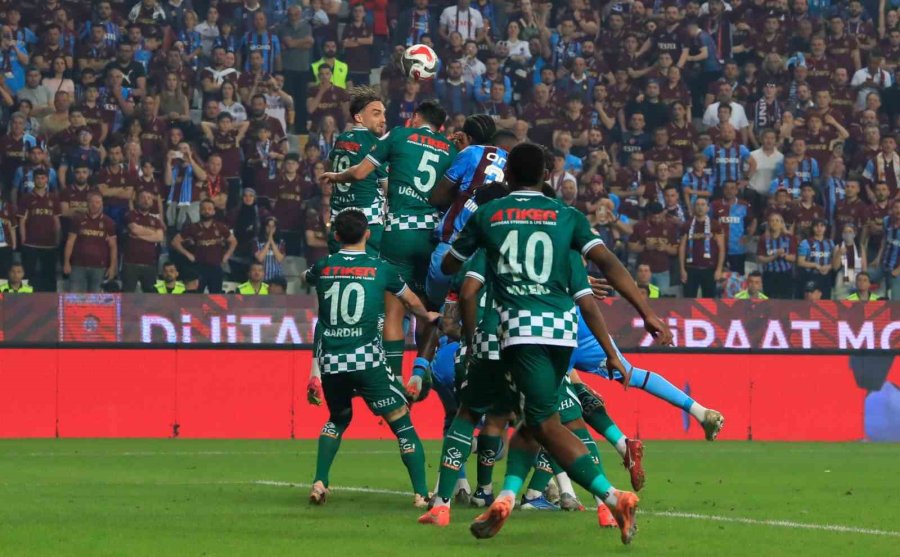 Ziraat Türkiye Kupası: Trabzonspor: 1 - Konyaspor 0 (ilk Yarı)
