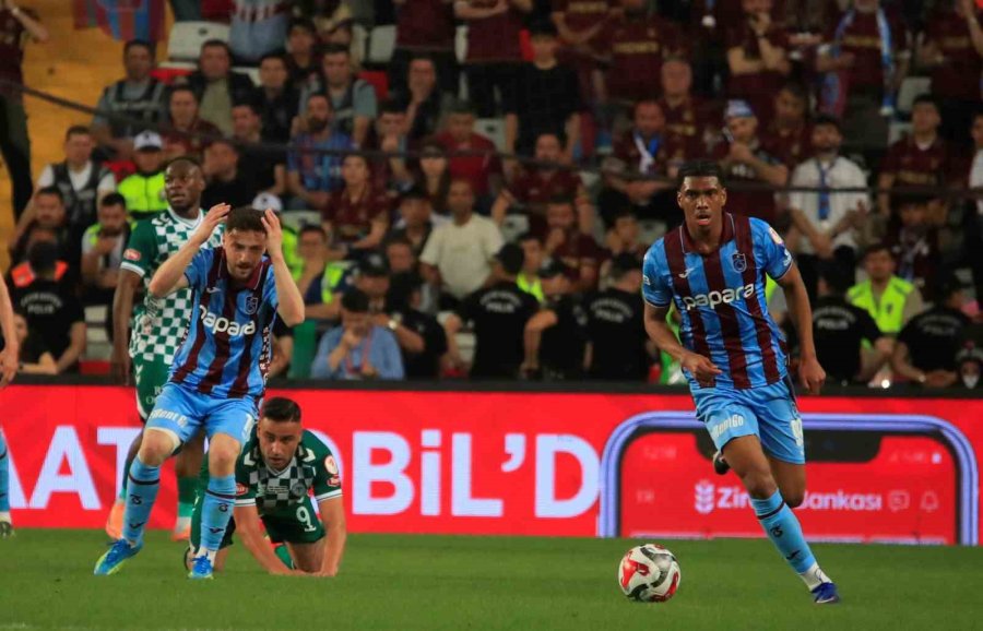 Ziraat Türkiye Kupası: Trabzonspor: 1 - Konyaspor 0 (ilk Yarı)