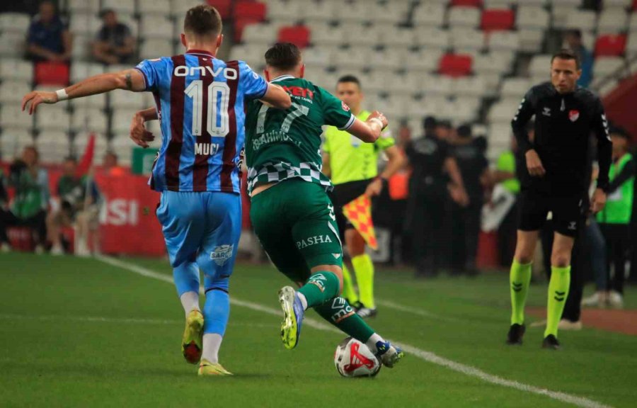 Ziraat Türkiye Kupası: Trabzonspor: 1 - Konyaspor 0 (ilk Yarı)