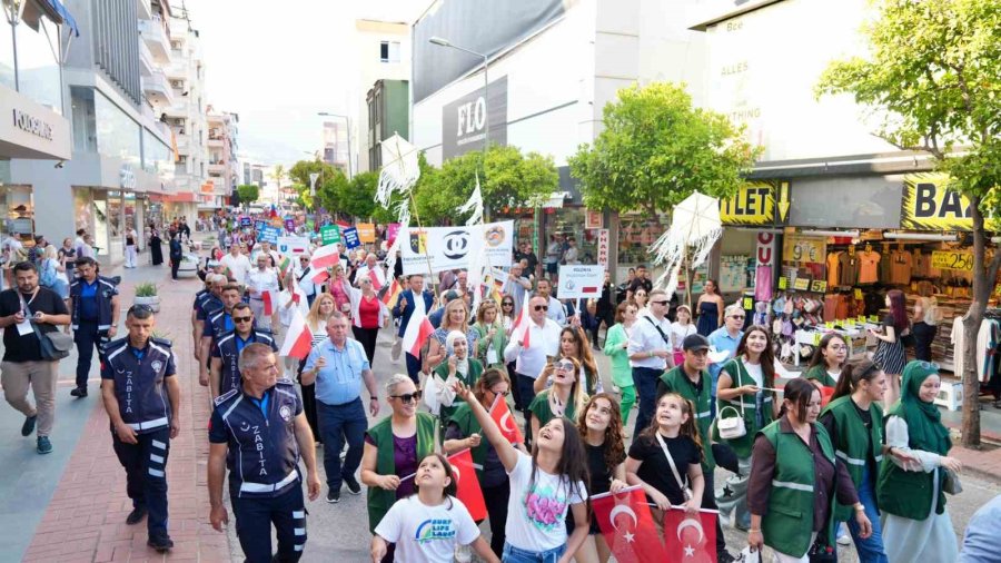24. Alanya Uluslararası Kültür Sanat Ve Turizm Festivali Başladı