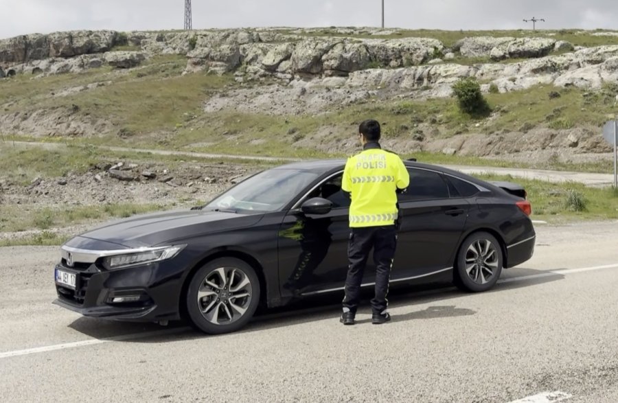 Güzelyurt’ta Trafik Ve Asayiş Ekipleri Bayram Denetiminde