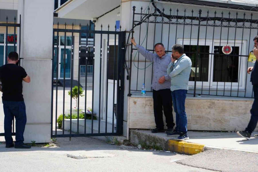 Antalya’da Kazada Hayatını Kaybeden Motosikletli 2 Gencin Cenazesi Teslim Alındı