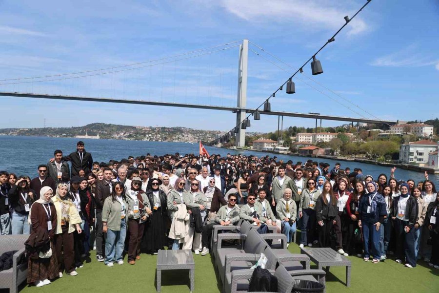 Başkan Altay: "genç Seyyah Projemizle Bu Yıl 25 Bin 920 Öğrencimizi İstanbul’un Tarihi Atmosferiyle Buluşturduk"