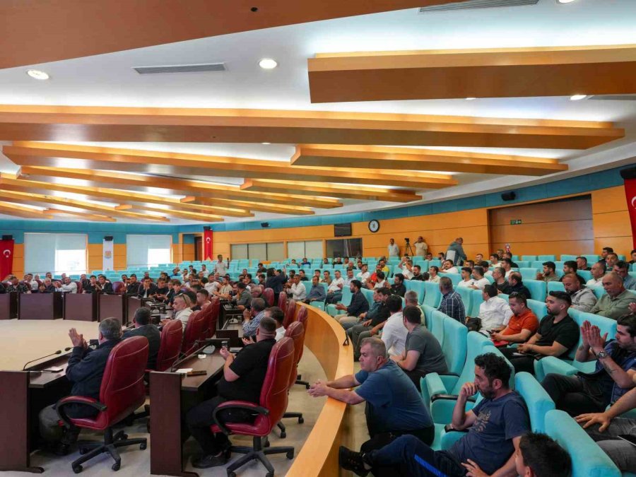 Tarsus’ta Köyler Arası Futbol Turnuvası Heyecanı Başladı
