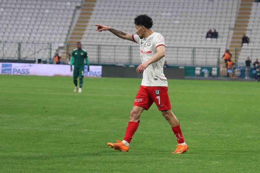 Trendyol 1. Lig Play-off Final: Esenler Erokspor: 0 - Çorum Fk: 1 (ilk Yarı)