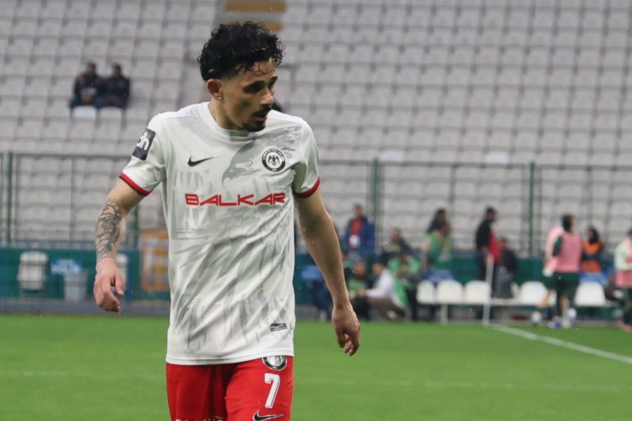 Trendyol 1. Lig Play-off Final: Esenler Erokspor: 0 - Çorum Fk: 1 (ilk Yarı)
