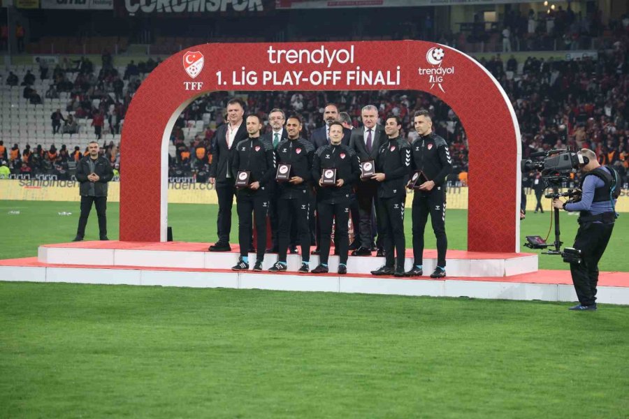Trendyol 1. Lig Play-off Şampiyonu Çorum Fk Kupasına Kavuştu