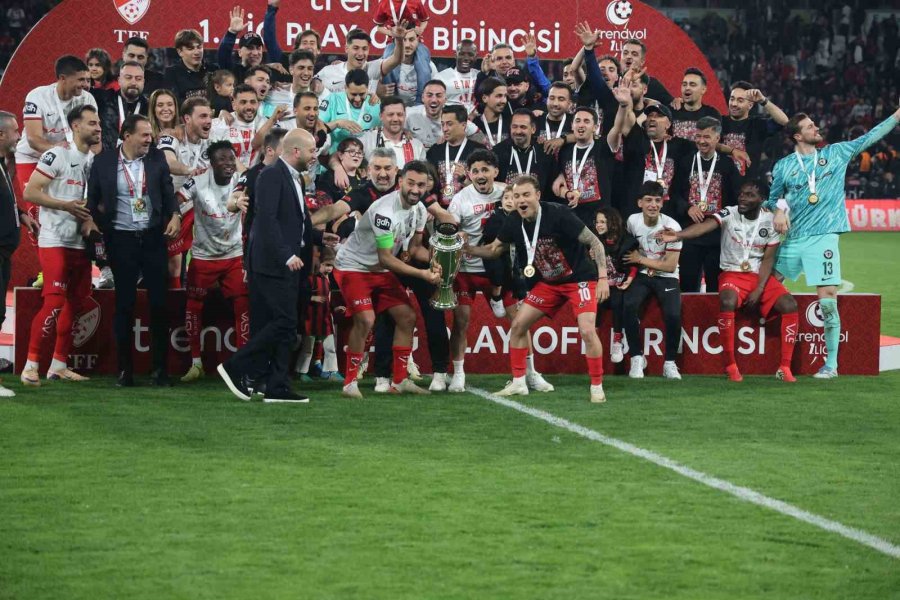 Trendyol 1. Lig Play-off Şampiyonu Çorum Fk Kupasına Kavuştu
