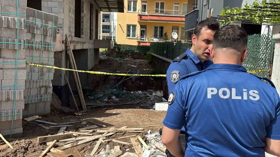 Aksaray’da Korkuluk Demiri Üzerine Düşen İşçi Ağır Yaralandı