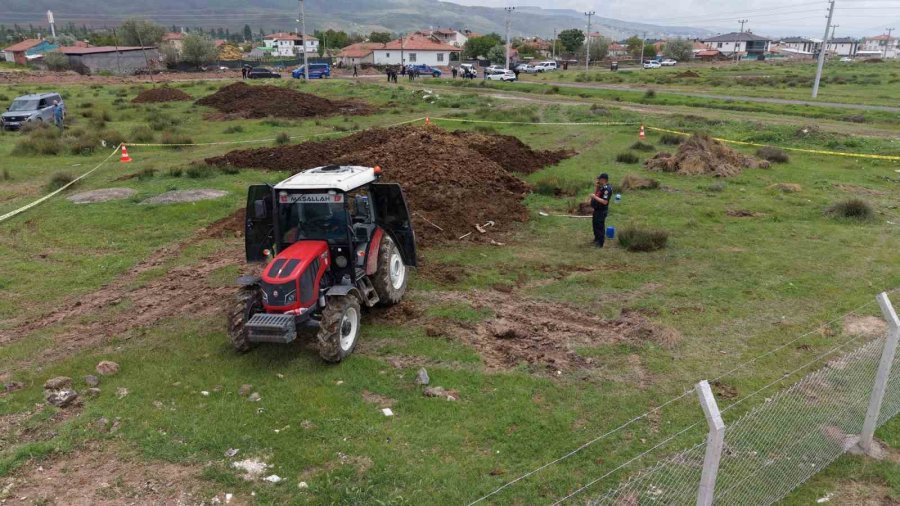 Hayvan Gübresinin Altında Kalan Genç Ağır Yaralandı