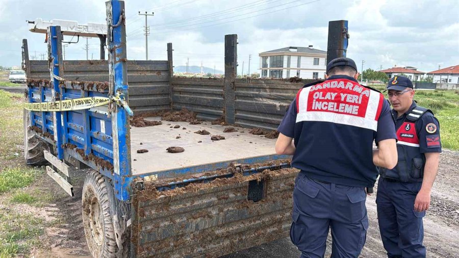 Hayvan Gübresinin Altında Kalan Genç Ağır Yaralandı