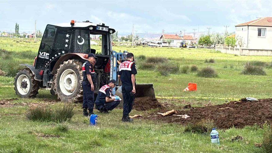 Hayvan Gübresinin Altında Kalan Genç Ağır Yaralandı
