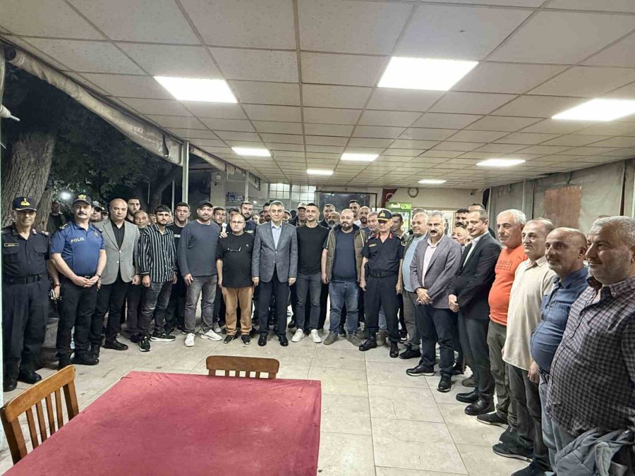 Vali Toros Tarsus’ta Gönüllere Dokundu