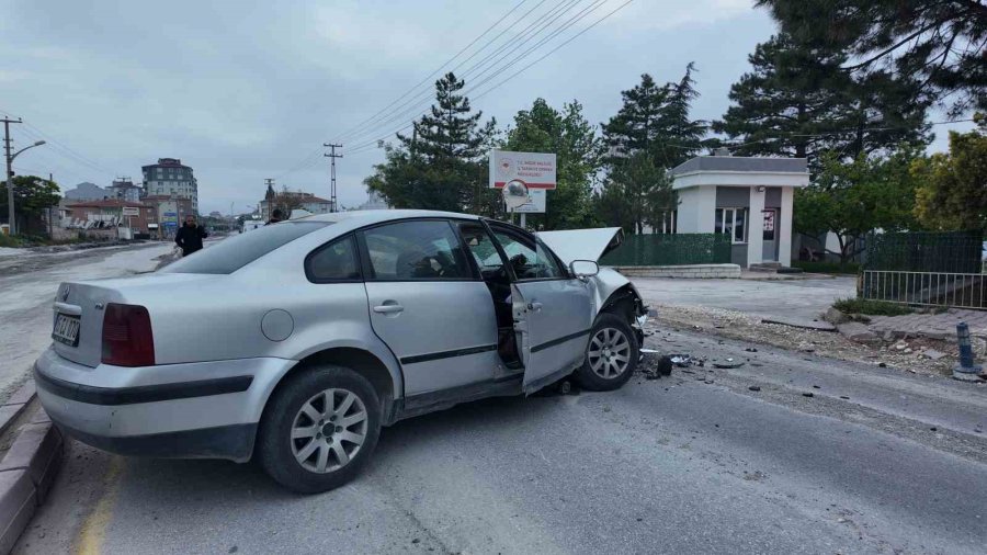 Niğde’de İki Otomobilin Çarpıştığı Kazada 2 Kişi Hayatını Kaybetti