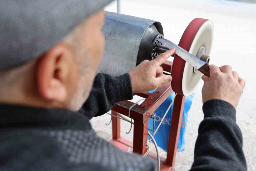 Aksaray’da Bıçakçıların Kurban Mesaisi
