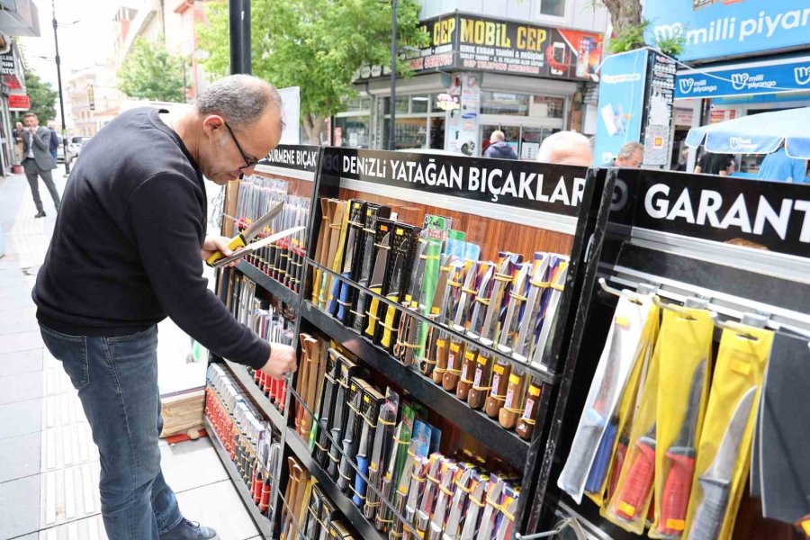 Aksaray’da Bıçakçıların Kurban Mesaisi