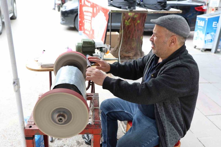 Aksaray’da Bıçakçıların Kurban Mesaisi