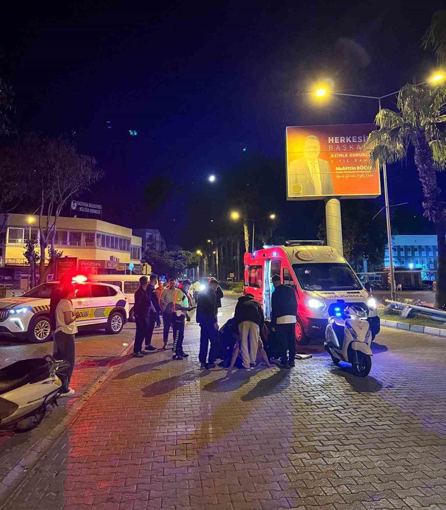 Ön Tekeri Patlayan Motosikletin Sürücüsü Yola Savrularak Ağır Yaralandı