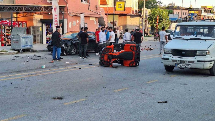 Otomobille Çarpışan Atv’nin Sürücüsü Yaralandı