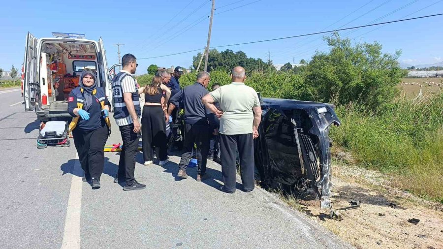 Futbolcu Furkan Perker Bayram Tatili Yolunda Ailesiyle Kaza Geçirdi: 5 Yaralı