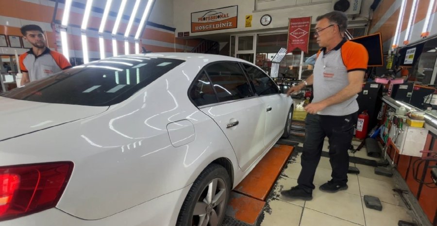 İki Farklı Aracı Kaynak Yapıp Satmaya Çalıştılar Planları Eksprestizde Bozuldu