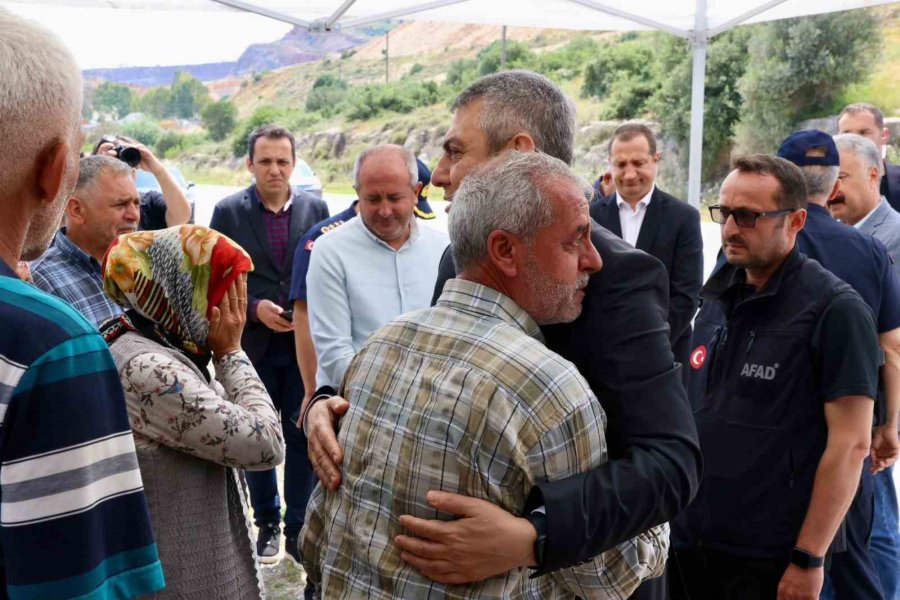 Tarsus’ta 4 Gündür Kayıp Olan Zihinsel Engelli Şahıs İçin Dron Destekli Çalışmalar Sürüyor