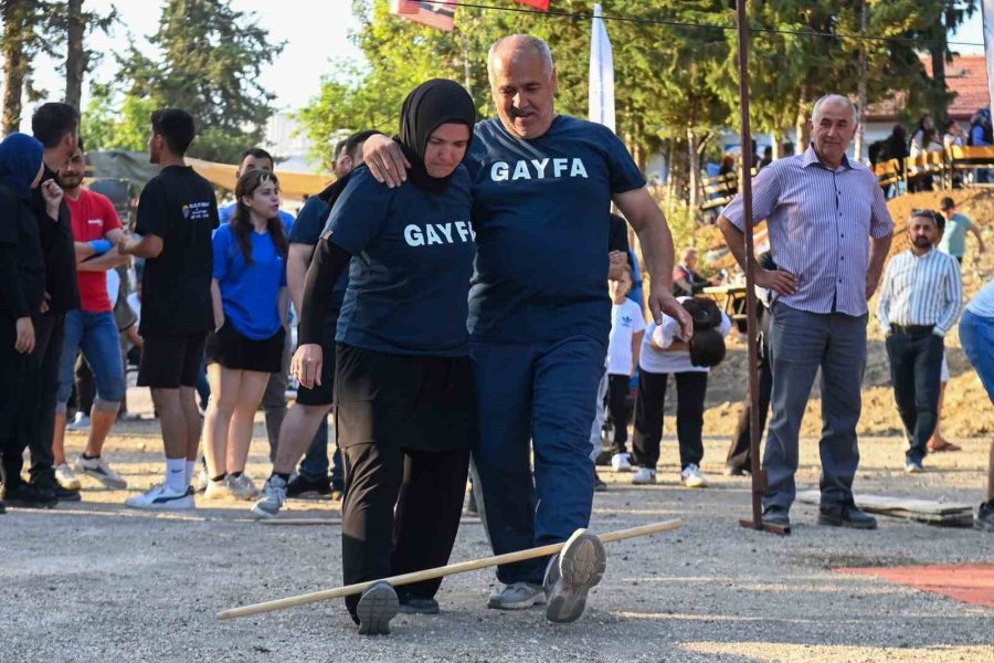 Köy Survivor’da 5 Yıldızlı Tatil İçin Kıyasıya Yarıştılar