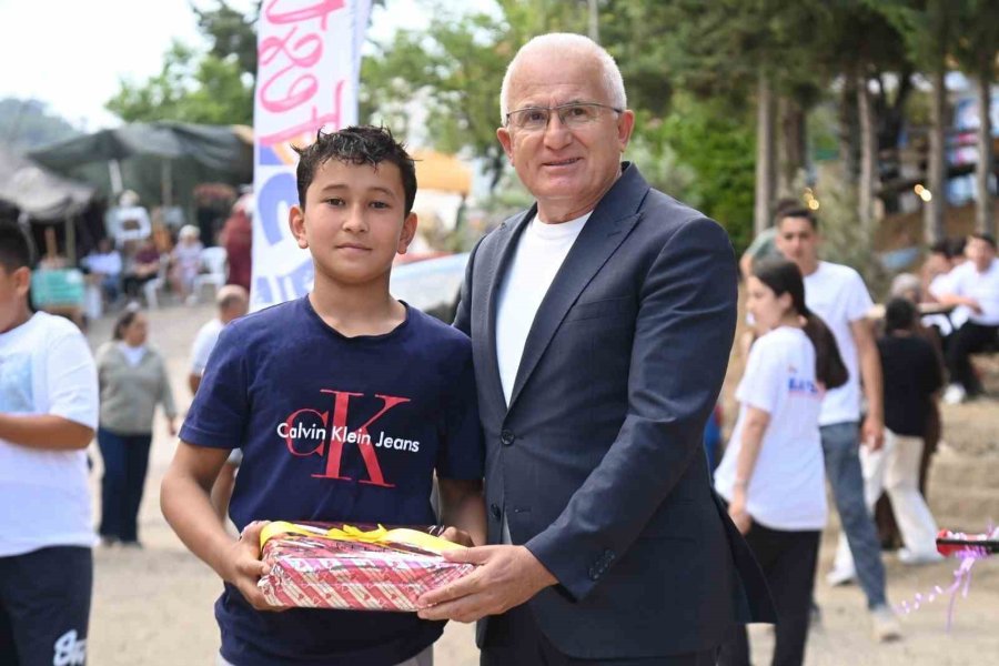 Köy Survivor’da 5 Yıldızlı Tatil İçin Kıyasıya Yarıştılar