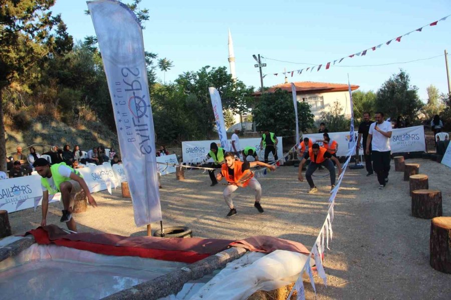 Köy Survivor’da 5 Yıldızlı Tatil İçin Kıyasıya Yarıştılar