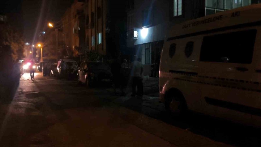 Evinde Ölü Olarak Bulunan 7 Aylık Hamile Hemşire İçin Gözyaşları Sel Oldu