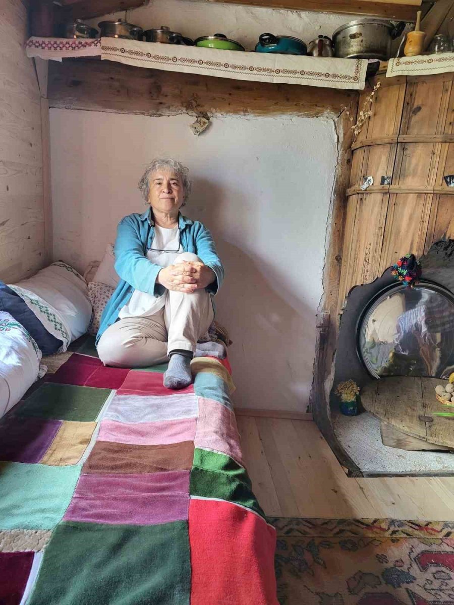 Teknolojinin İçinden Köy Yaşamına: Algoritmalardan Doğaya Uzanan Yolculuk
