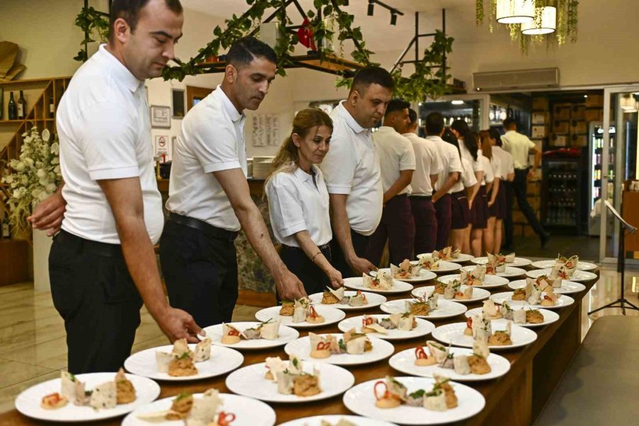 Gastronomi Temsilcileri Antalya Lokantası’nda Buluştu