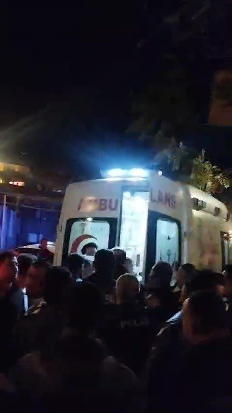 "müşteriler Rahatsız Oluyor" Uyarısının Sonu Ölüm Oldu