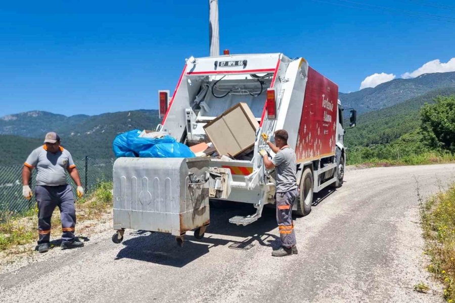 Alanya’da Bayramda 9 Günde 10 Bin 578 Ton Atık Toplandı