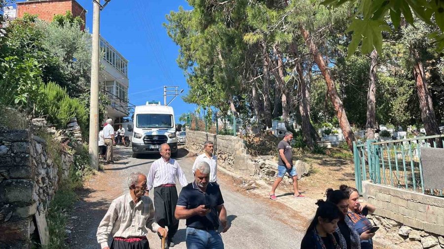 Denizli’deki Faciada Hayatını Kaybeden Hayriye Arıkan, Alanya’da Son Yolculuğuna Uğurlandı