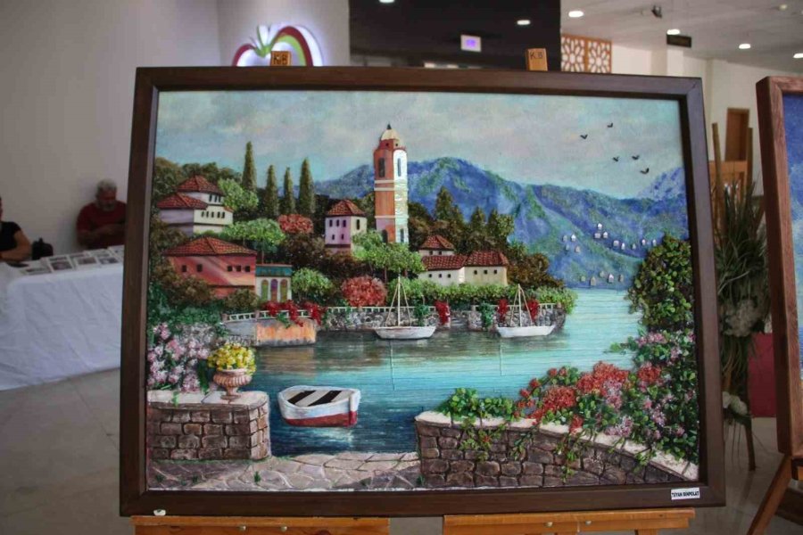 Kırık Camları Sanat Eserine Dönüştürüyor
