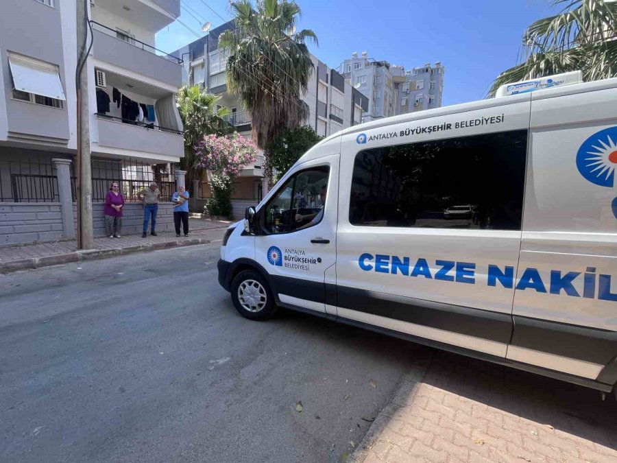 Antalya’da 34 Yaşındaki Genç Evinde Ölü Bulundu