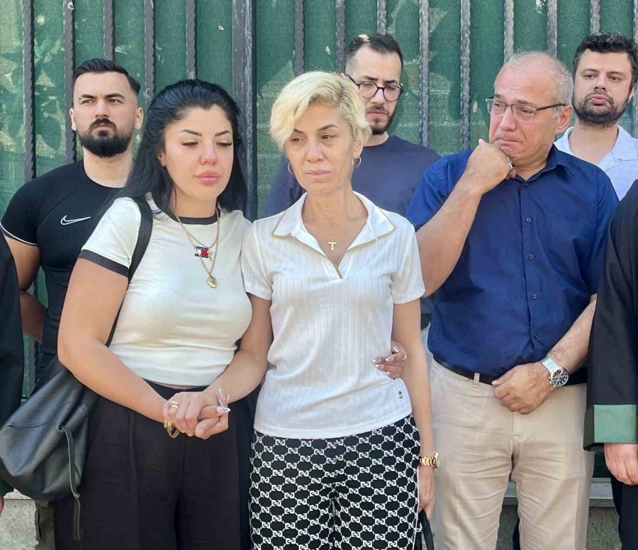 Gürültü Uyarısında Öldürülen Gencin Annesi "oğluma Damatlık Değil Kefen Giydirdim" Deyip Gözyaşı Döktü