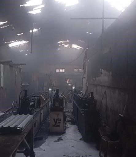 Tarsus’ta Atölyede Çıkan Yangın Korkuttu