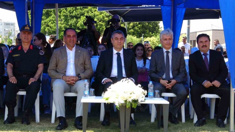Mersin’de Atıklar Tasarıma Dönüştü, Çocuklar Podyuma Çıktı
