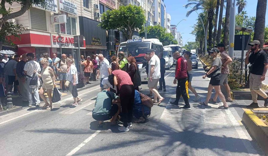 Yaya Geçidinde Motosikletin Çarptığı Alman Kadın Turist Yaralandı