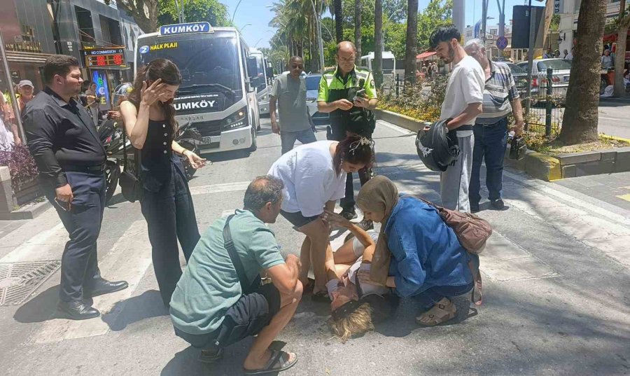 Yaya Geçidinde Motosikletin Çarptığı Alman Kadın Turist Yaralandı